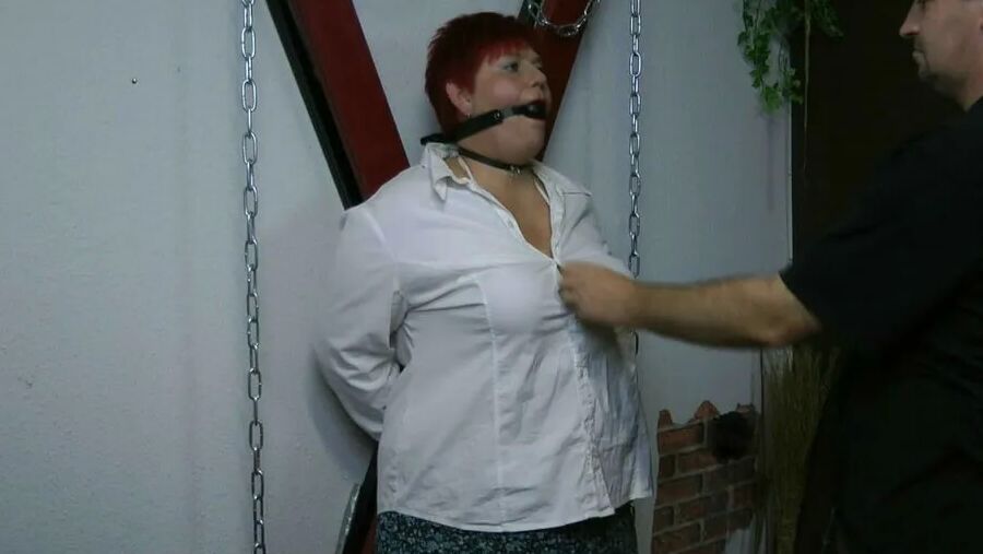 Unset plump tits spanked