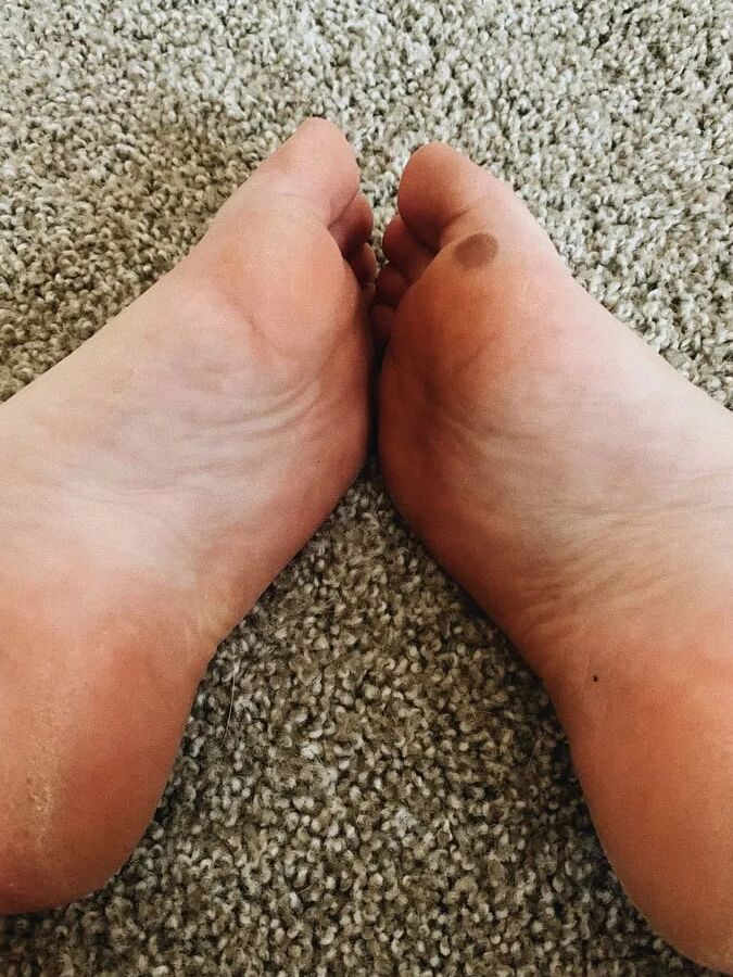 Feet Shoot
