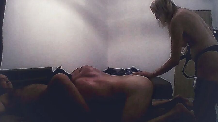 Bisex cuckold threesome l