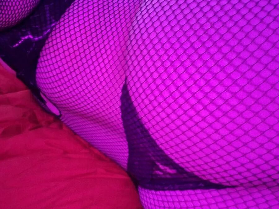 Sexy bbw in fishnets