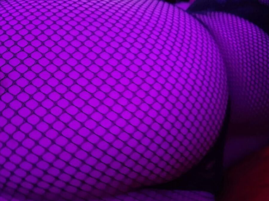 Sexy bbw in fishnets