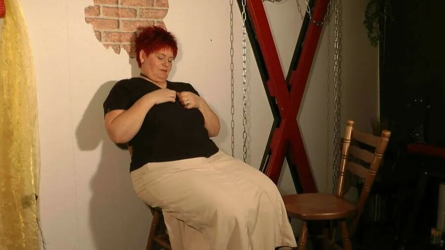 Masturbating in pantyhose