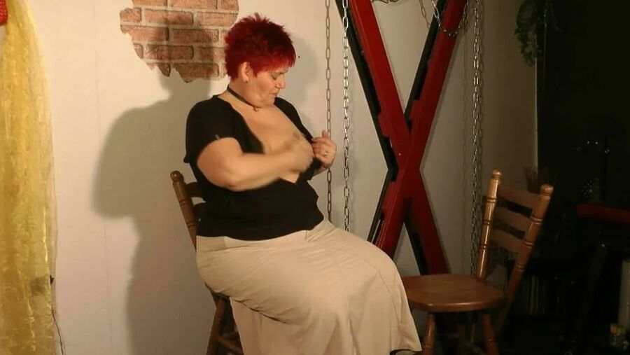 Masturbating in pantyhose