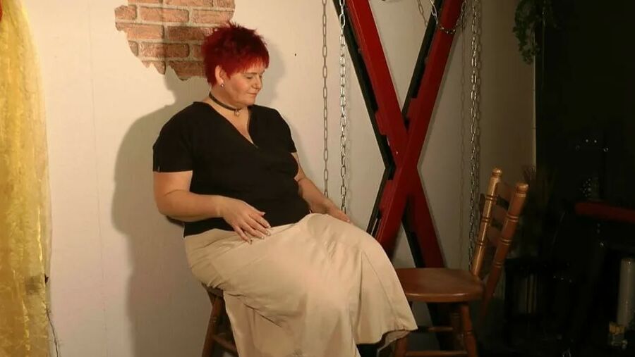 Masturbating in pantyhose