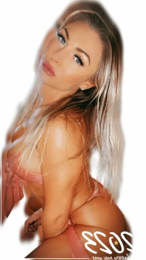 CharlieBella Free Photos