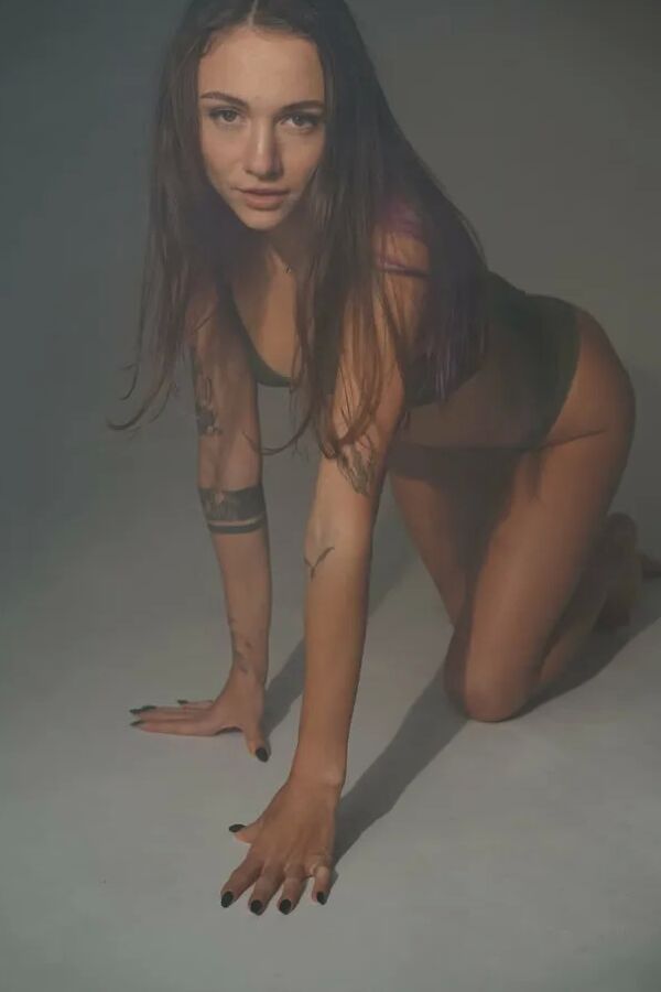 Roxy Free Photos