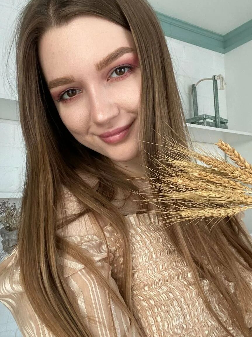 Findom Goddess Sonya Free Photos