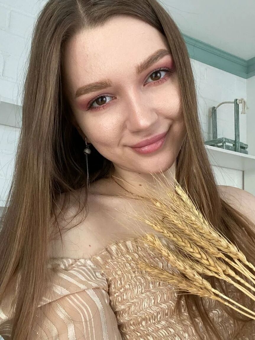 Findom Goddess Sonya Free Photos