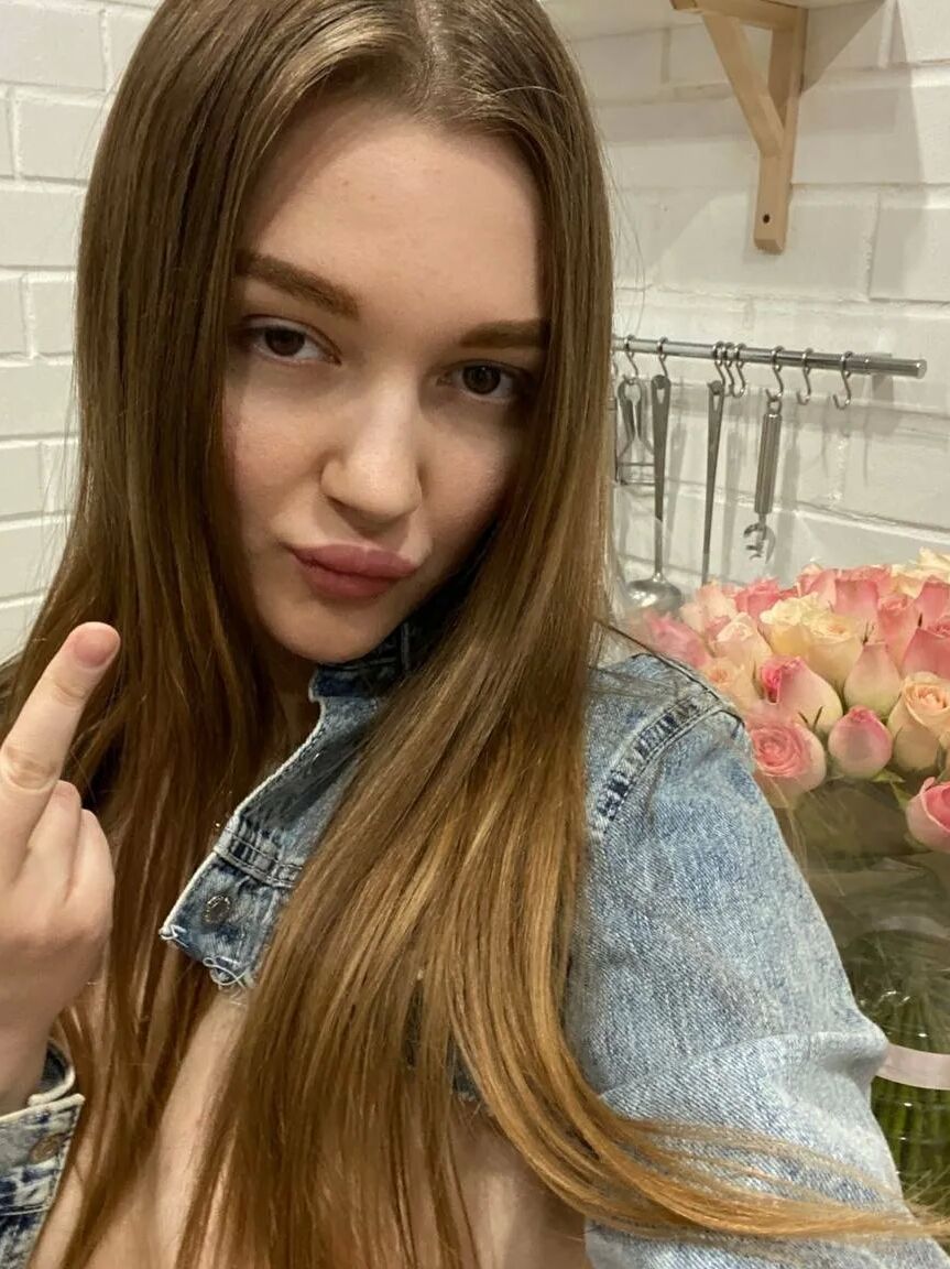 Findom Goddess Sonya Free Photos