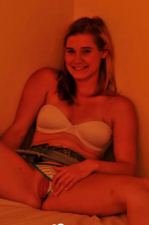 Hot amateur classmate gets a load from me