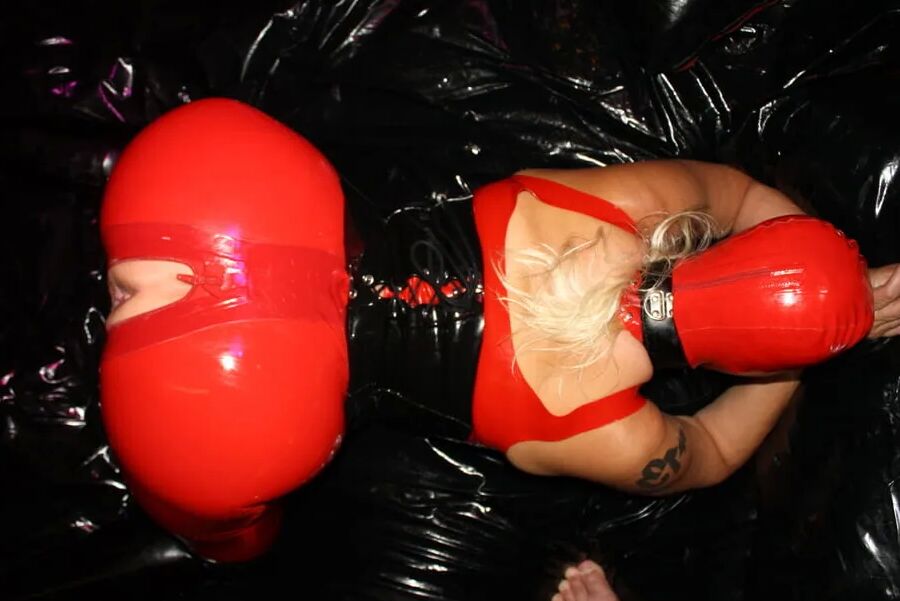 Latex ass