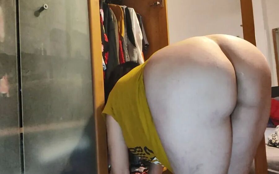 Mature MILF Stepmom