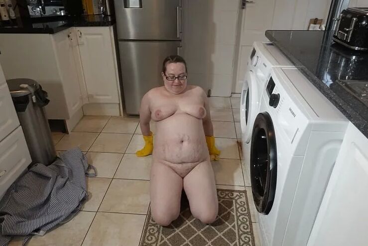 Naked Cleaning in Rubber Gloves