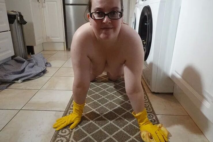 Naked Cleaning in Rubber Gloves