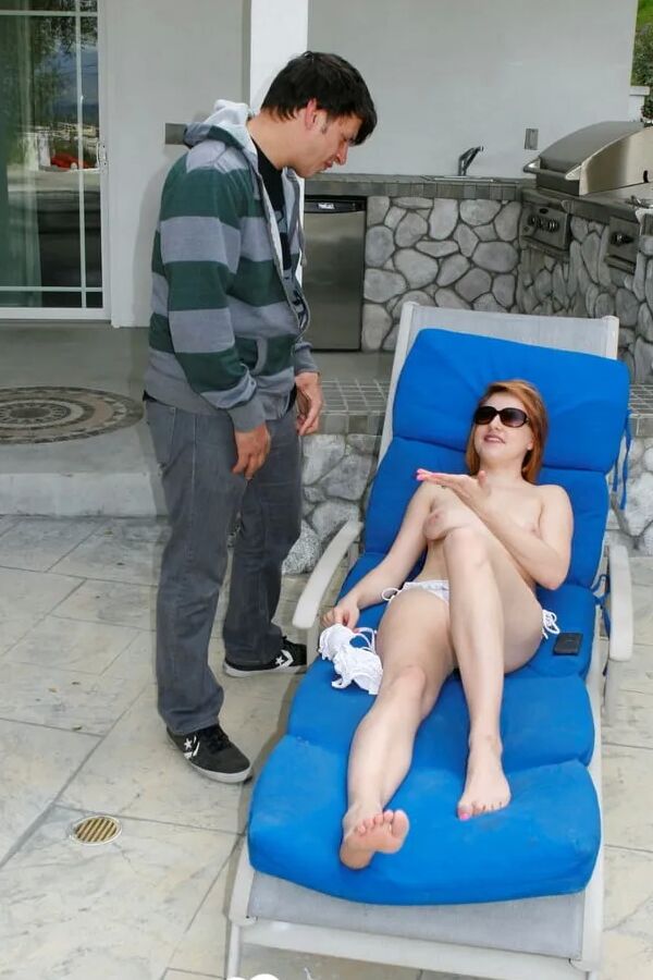 Sunbathing beauty gets a piece of my cock