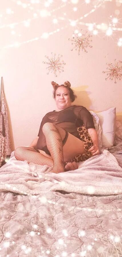 In a kitty kinda mood.