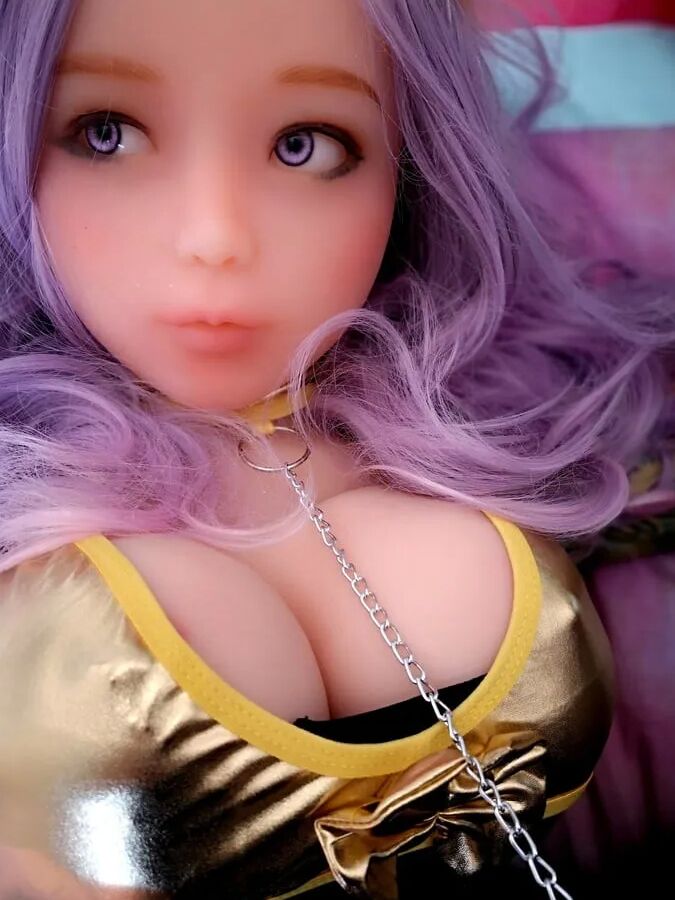 Akira Piperdoll and her wet pussy