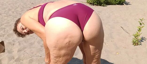 Pictures taken at the naked beach with cleanjean