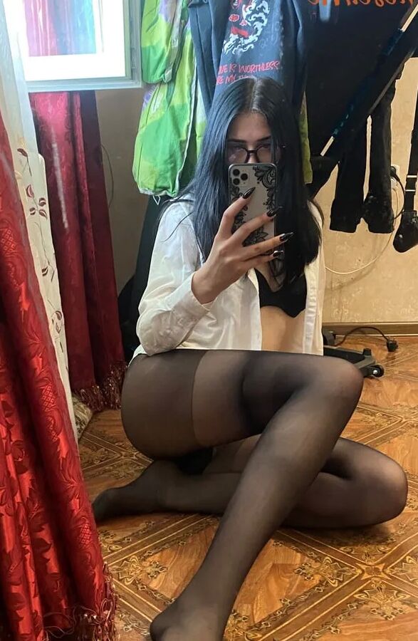 Nerdy Brunette Babe Michelle In Pantyhose Taking Selfies