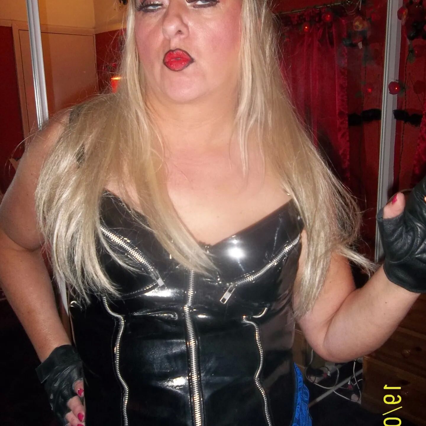 SHIRLEY SLUT 270