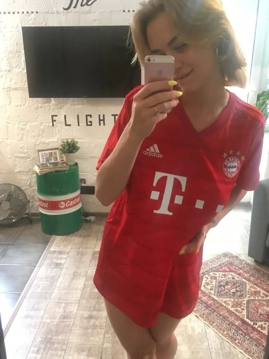 Do you think I look good in this?