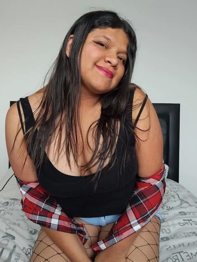 A Very hot day With my big Tits and a top