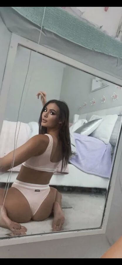 Alyssa Rhoades Free Photos
