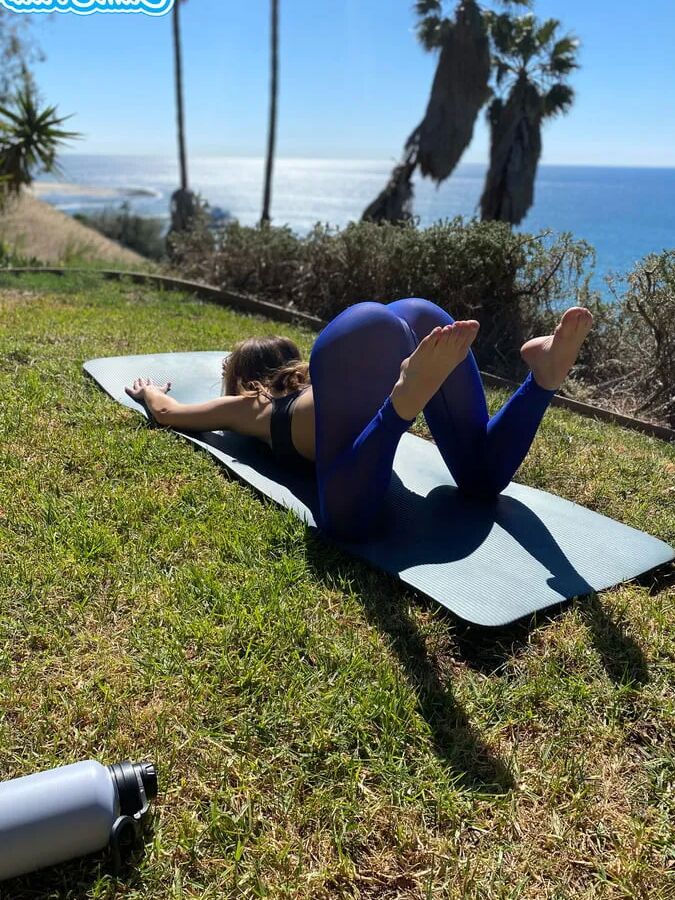 Katie kush shows us what a normal yoga session looks like fo