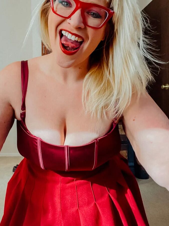 Naked Fat Girl, Big Girls are Best