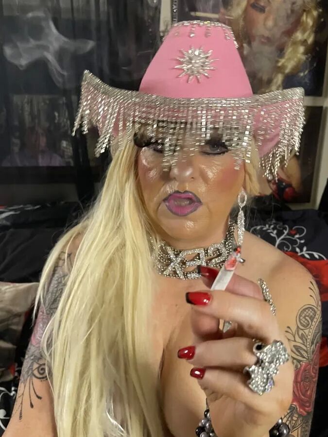 SHIRLEY COWGIRL SLUT