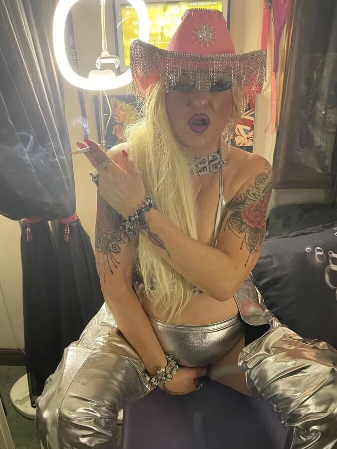 SHIRLEY COWGIRL SLUT