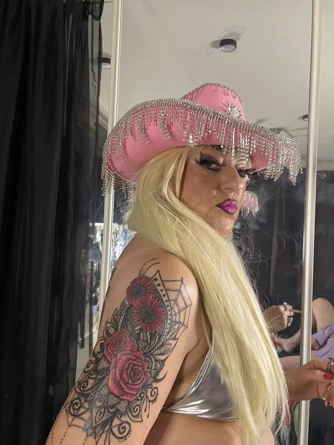 SHIRLEY COWGIRL SLUT