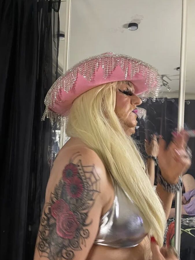 SHIRLEY COWGIRL SLUT