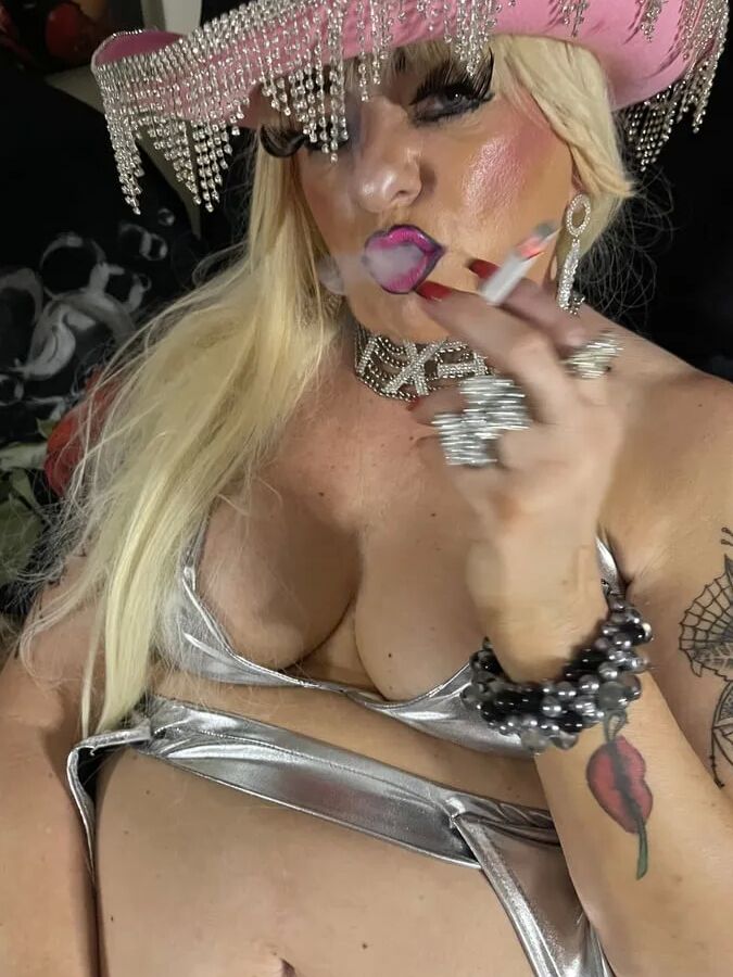 SHIRLEY COWGIRL SLUT