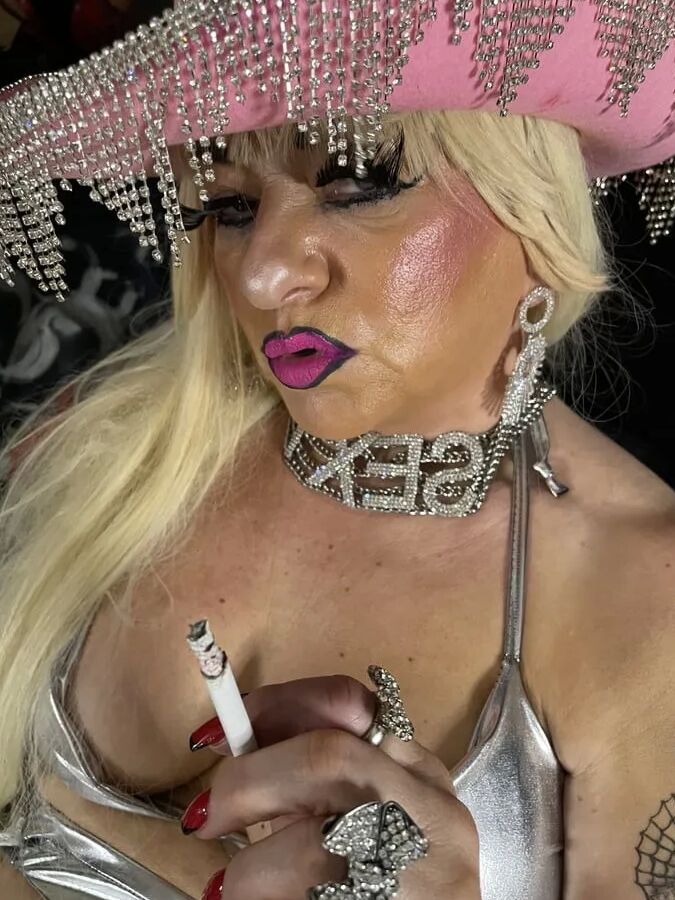 SHIRLEY COWGIRL SLUT