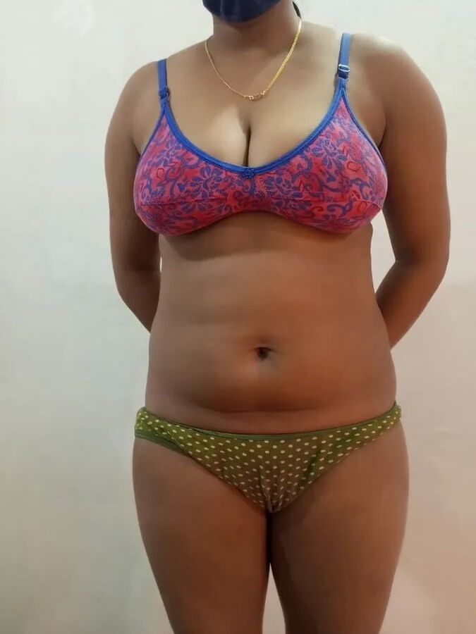 Hot Desi sexy Girl Picture/Pic/Photo