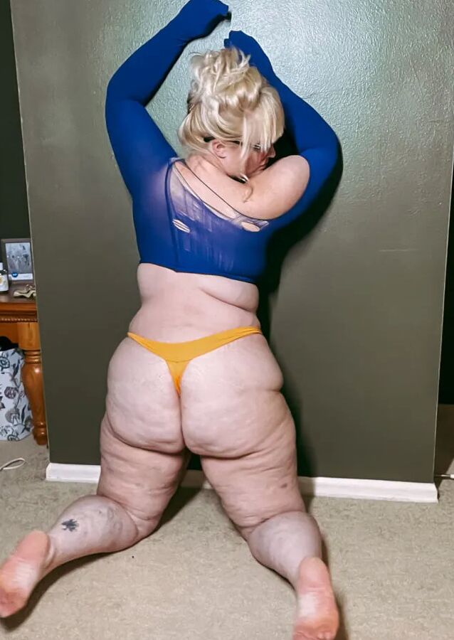 BBW Orange Thong Great Legs Fat Ass Curves MILF