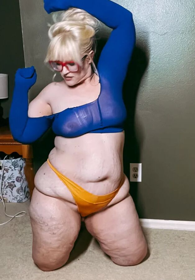 BBW Orange Thong Great Legs Fat Ass Curves MILF