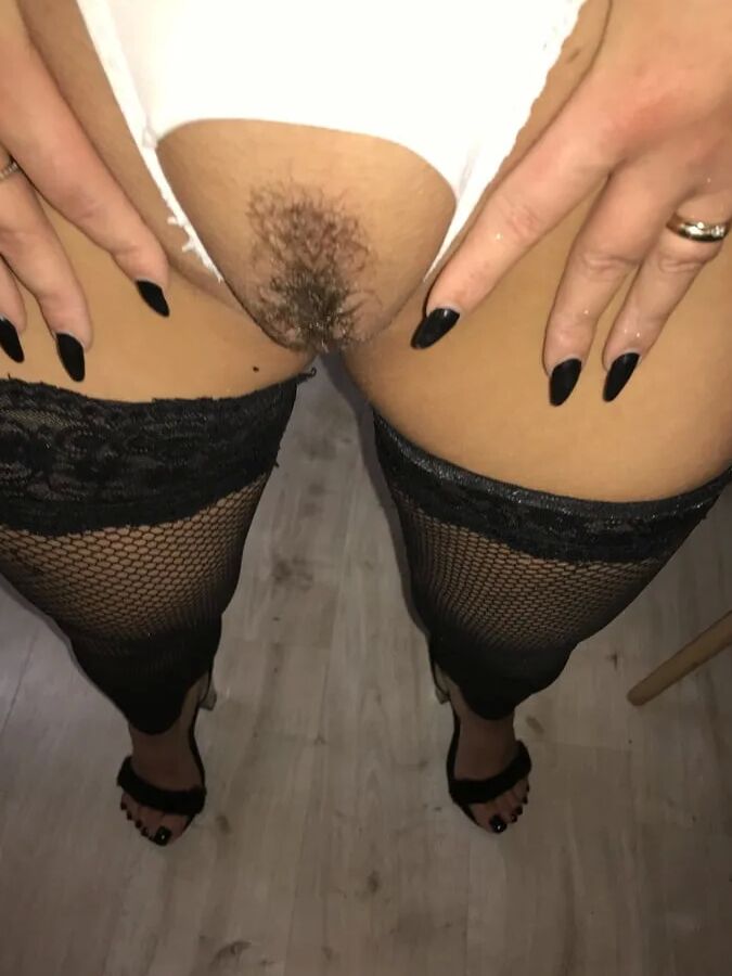 Hotwife in action