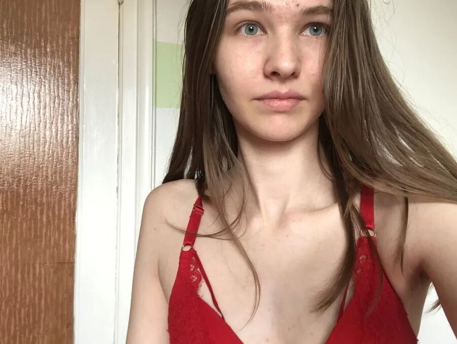 My Pix! 18yo Full Set Nudes and Pussy closeup