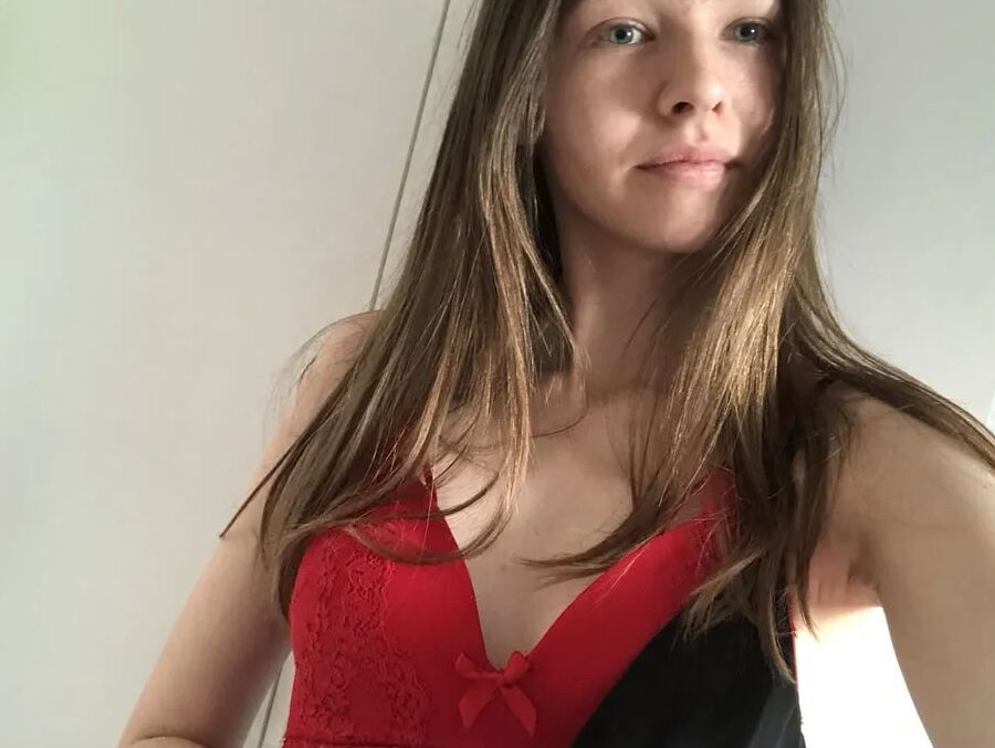 My Pix! 18yo Full Set Nudes and Pussy closeup