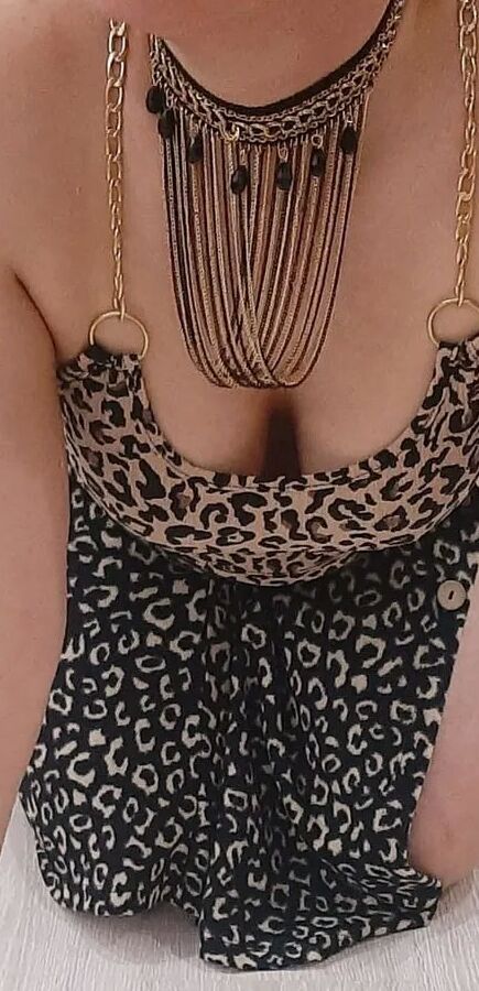 Leopard wife