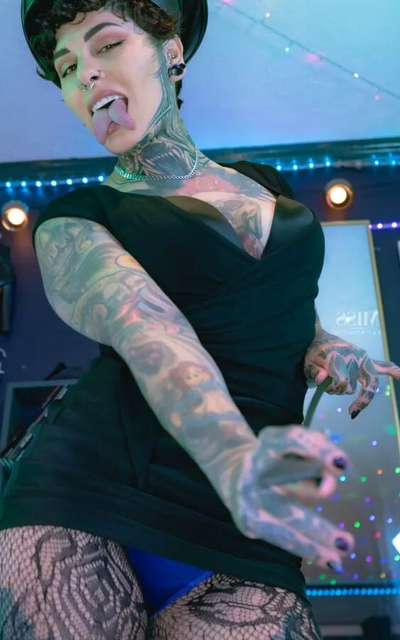 Miss Kay Komodo