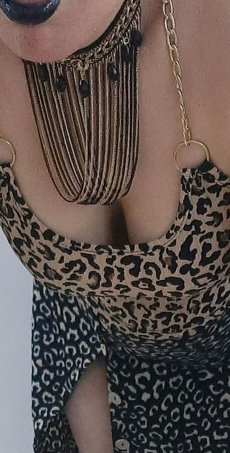 Leopard wife