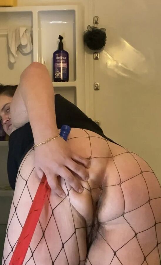 Fatty stretches tight asshole with bubble wand