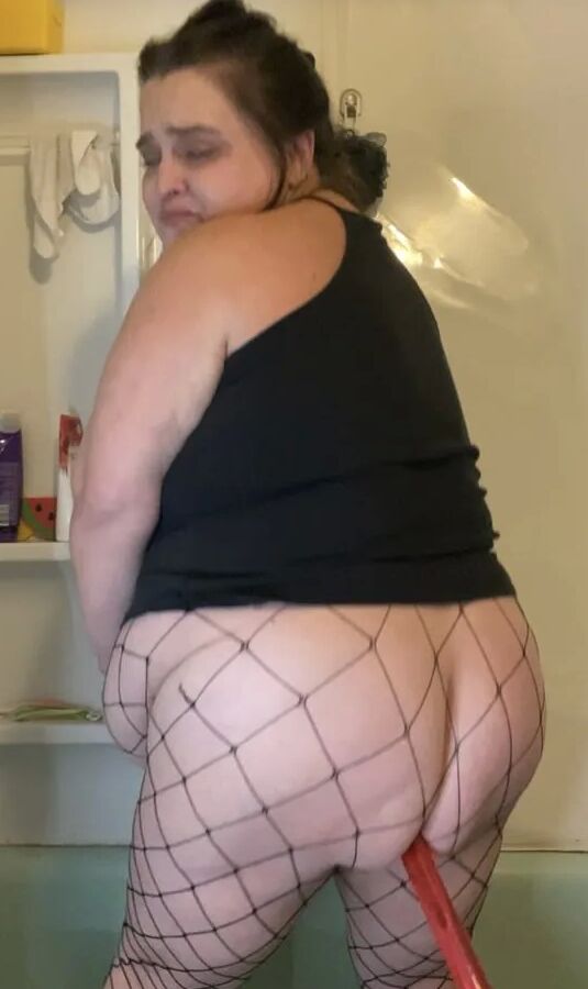 Fatty stretches tight asshole with bubble wand
