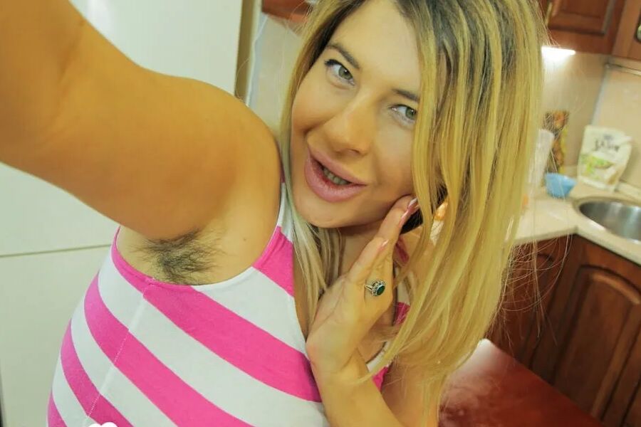 Does my hairy armpit turn you on?