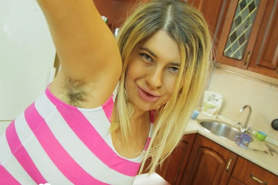Does my hairy armpit turn you on?