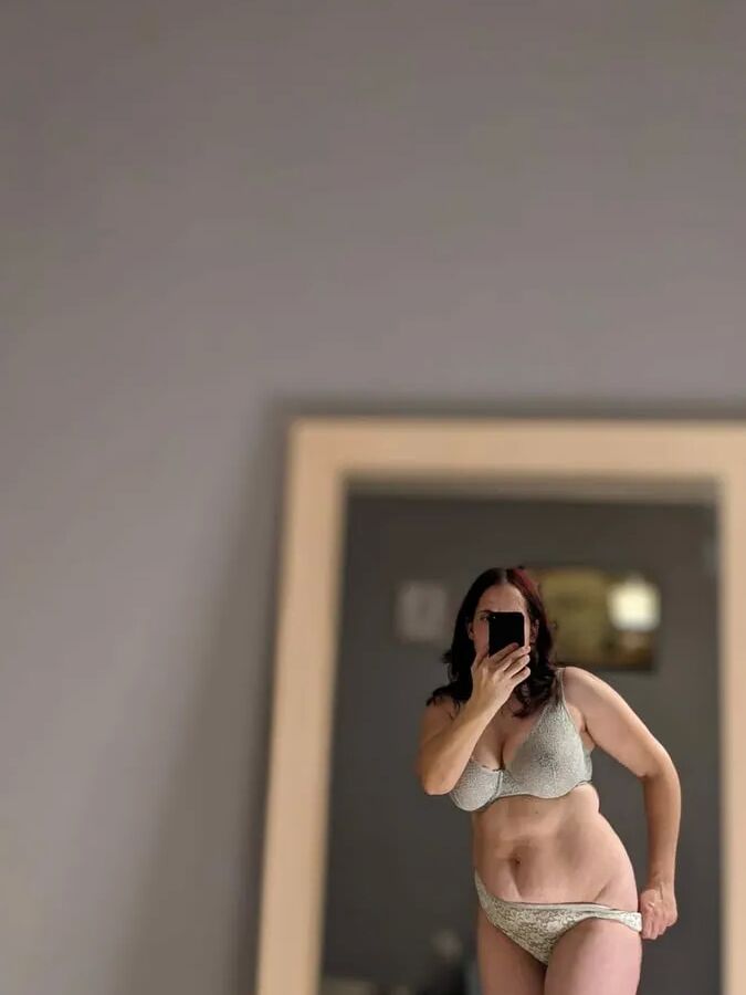 New bra, needed showing off!