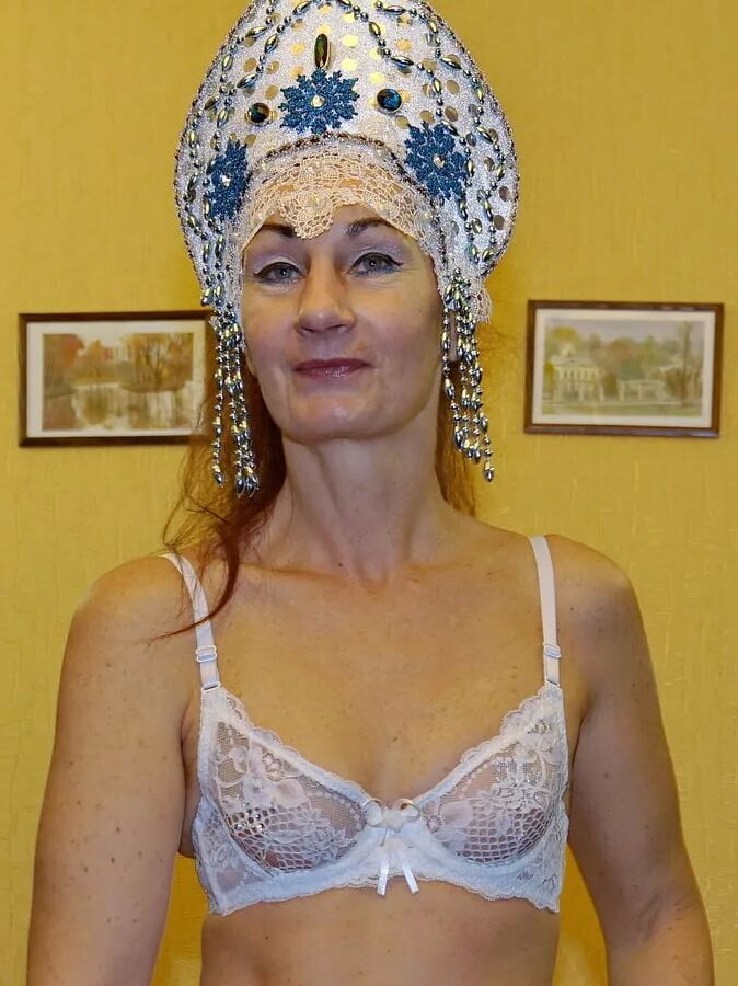 Naked Snowmaiden